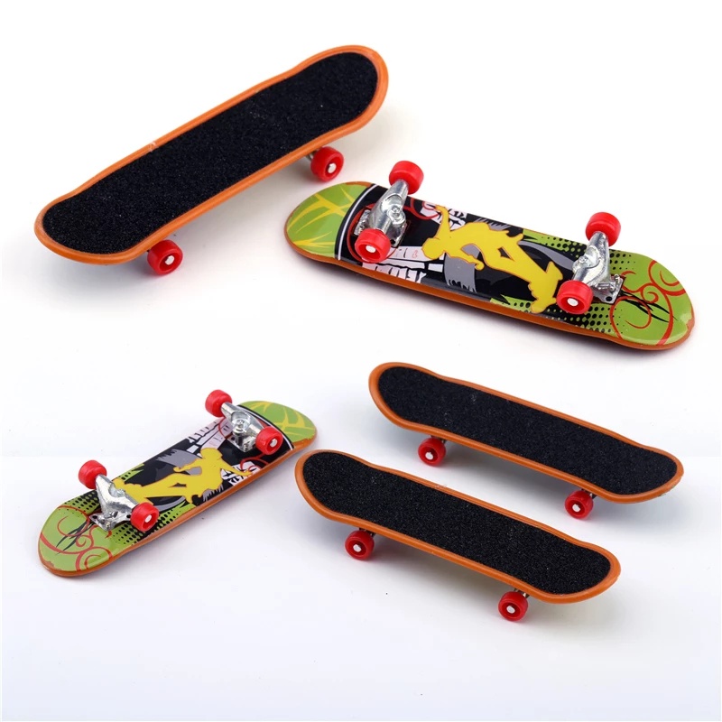 1pc Mainan Skateboard Jari Mini Bahan Alloy Untuk Edukasi Anak