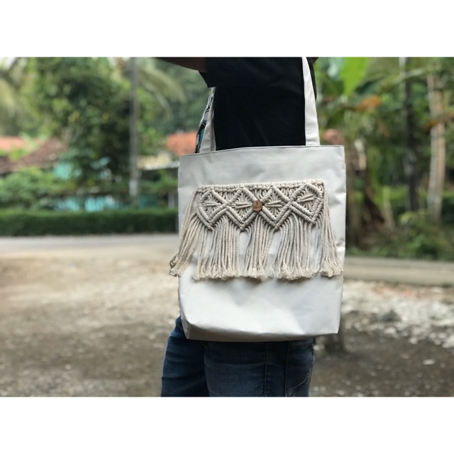 Macrame tote bag