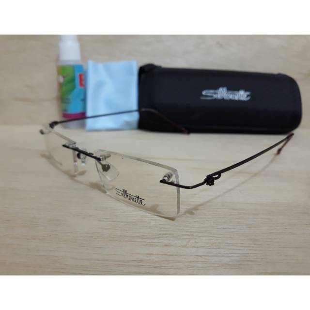 Kacamata frame sillhouette