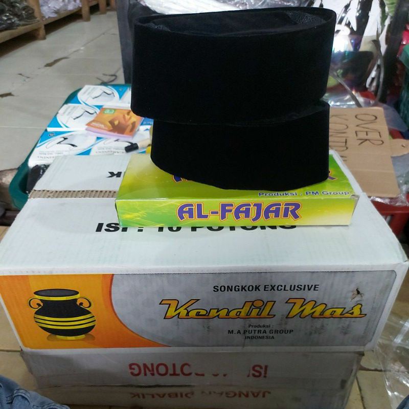 SONGKOK &amp; PECI HITAM POLOS BERBAGAI UKURAN LENGKAP