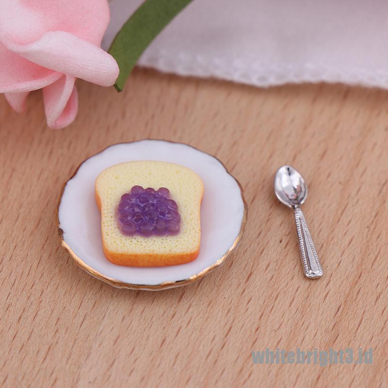 (white3) 3pcs / set Miniatur Piring + Sendok Roti Panggang Skala 1: 12 Untuk Aksesoris Rumah Boneka