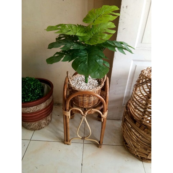 standing planter rotan pot rotan,pot kaki rotan/tempat bunga/standing rotan/tempat bunga/tempat pot 
