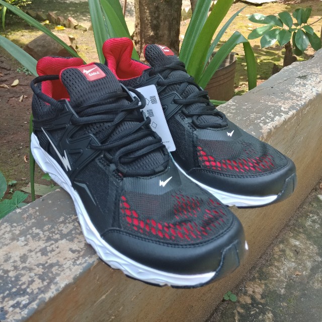 SEPATU RUNNING EAGLE