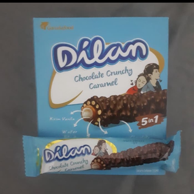 

Wafer dilan chocolate crunhcy caramel isi 12 pcs