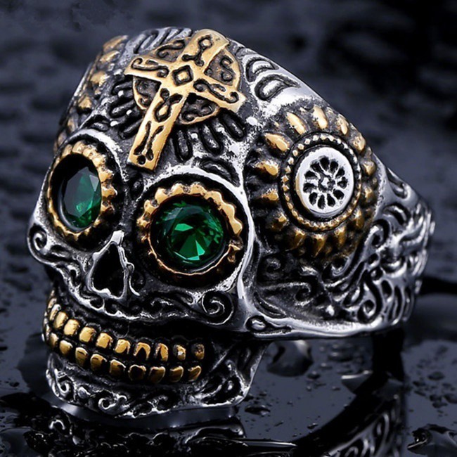 SEUSUK Cincin Motif Ukir Tengkorak Warna Hijau Gaya Retro Punk Rock untuk Pria COD