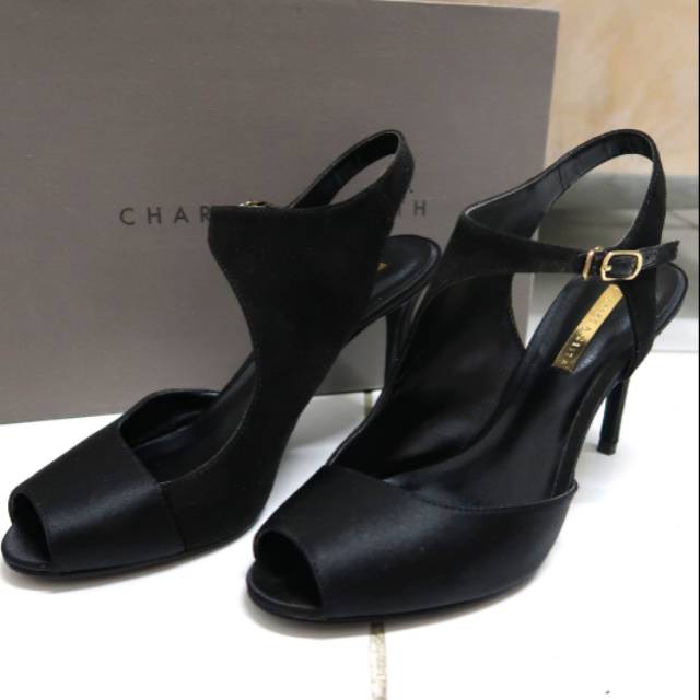 Heels Hitam Charles & Keith