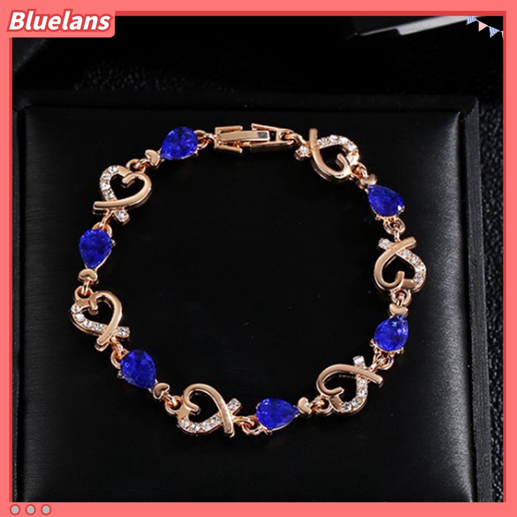 Gelang Rantai Bentuk Hati Hollow Bahan Zinc Alloy Aksen Berlian Imitasi Warna-Warni Untuk Wanita