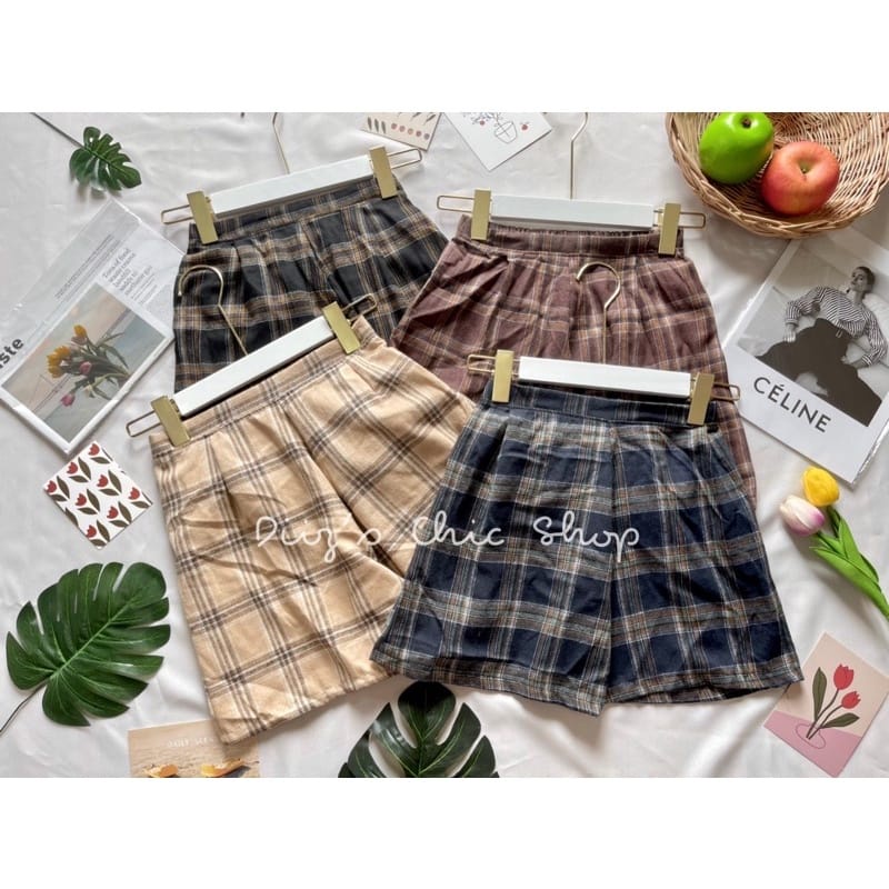 BEFAST - ZEC OOTD Wanita Celana Pendek YUIGA / Clemens Pant /Hotpants Wanita Casual / Hotpant Kekinian Motif Kotak-KOtak / Celana Pendek OOTD Hits