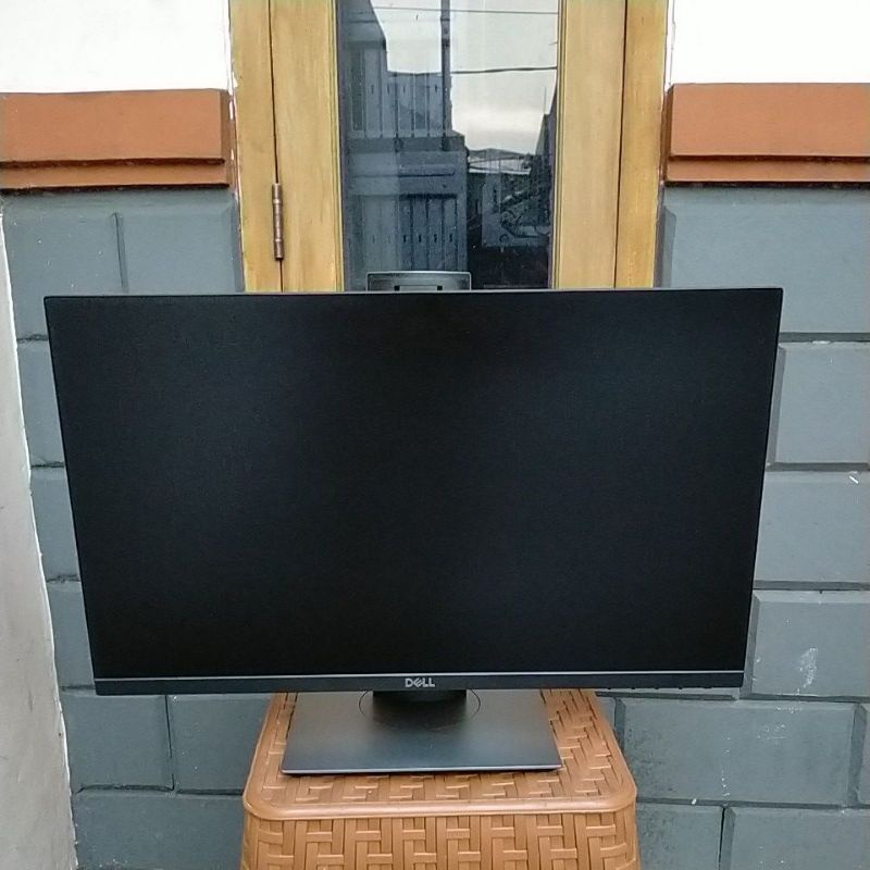 MONITOR LED DELL P2419H PANEL IPS RESOLUSI FULL HD LIKE NEW