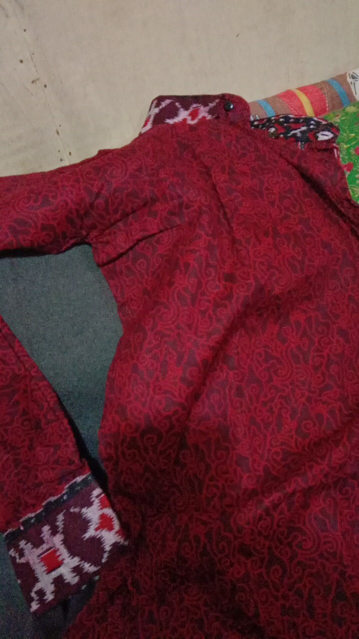 Kemeja Batik Lengan Panjang 021 Megamendung Merah Batik Hrb026 Batik Murah Seno Sogan Padi Manggar
