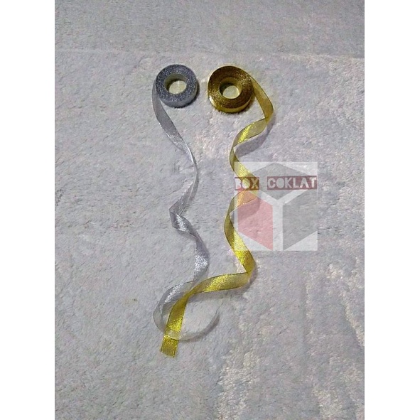 

Pita Glitter Emas & Silver ( METERAN ) 1inch= 2,5cm