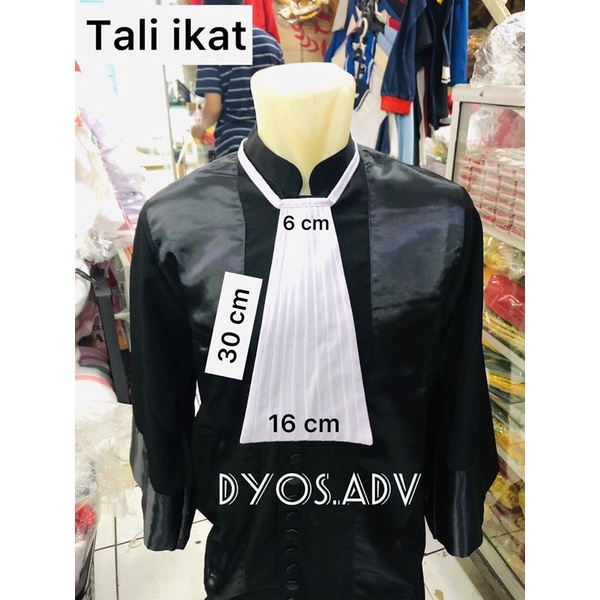 Dasi toga pengacara advokat jaksa hakim