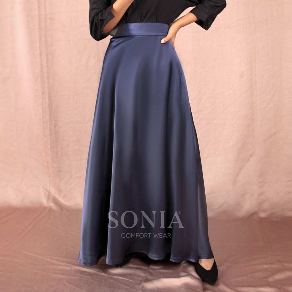 

Sonia - Safira Skirt / Rok Satin Mewah / Rok Pesta A Line Panjang / Rok Flare Satin by SONIA R3805