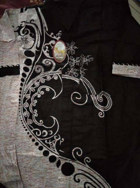 Terbaru Hem Eksport Batik Pria Kerja Kantor Slimfit / Baju Cowok Modern - Hitam Gold Kekinian Casual