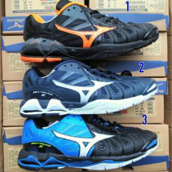 mizuno wave tornado 11 2016