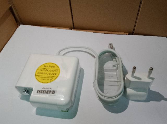 ADAPTOR CHARGER M4CB00k PRO 85 WATT M4GS4FE 1 85 W 85W 4PPLE