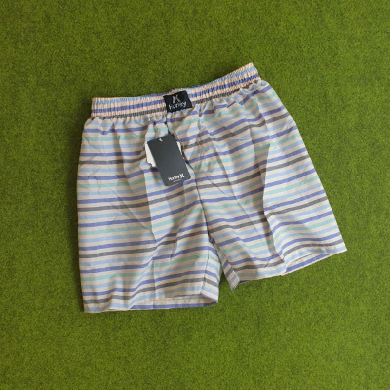 Celana kolor motif garis Boxer pria