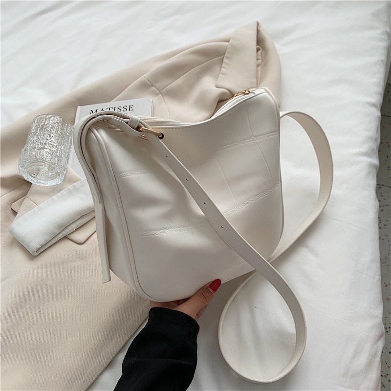 103 tas SELEMPANG Basic Elegant Kekinian wanita import terbaru 1kg bisa 2 tas import