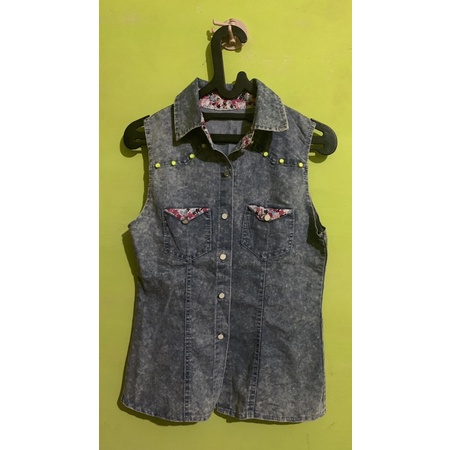 Baju denim / outer denim preloved murah