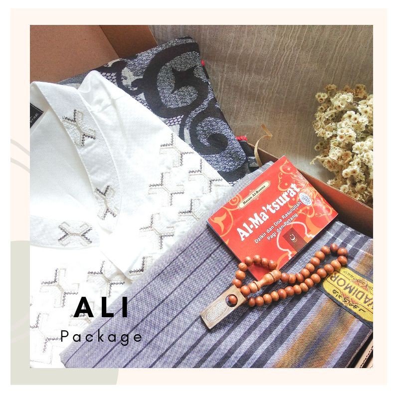 

Hampers/Hadiah/Gift Box Alat Solat Cowo/Pria Murah Ali Package
