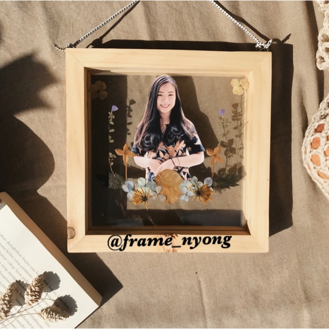 

Pressed flower frame untuk hadiah ultah hadiah wisuda kado unik kado murah kado pacar kado anniv