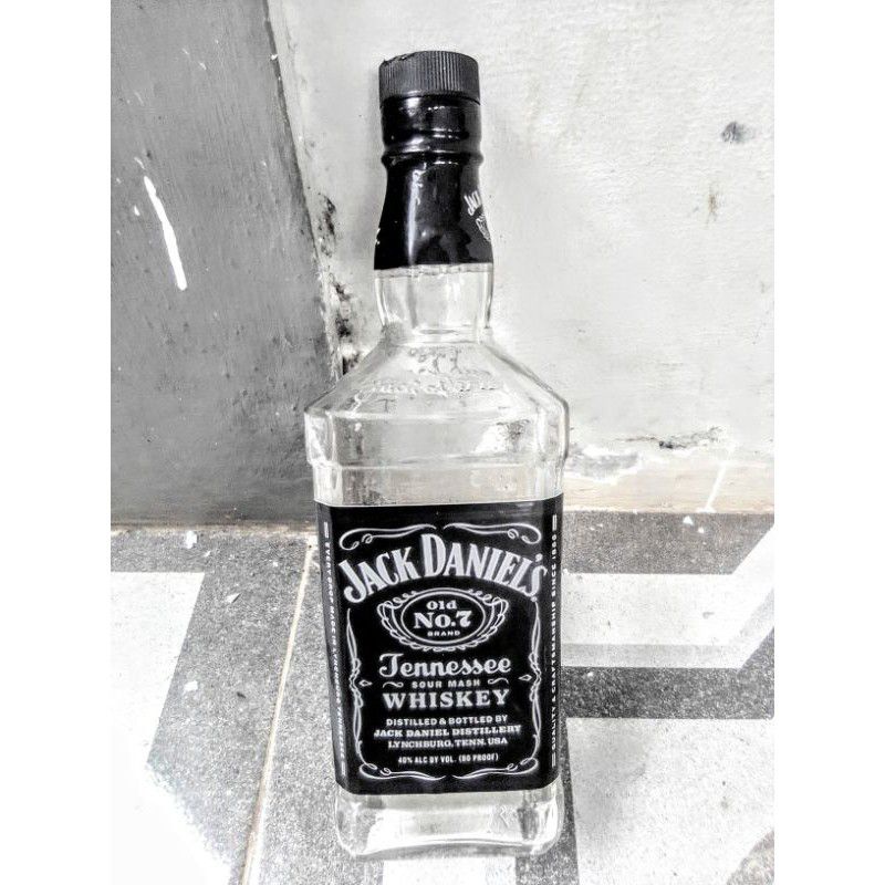 Botol bekas Jack daniel's old no.7 tennessee whiskey