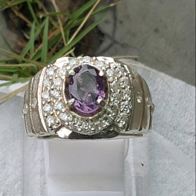 Natural color change sapphire Nh