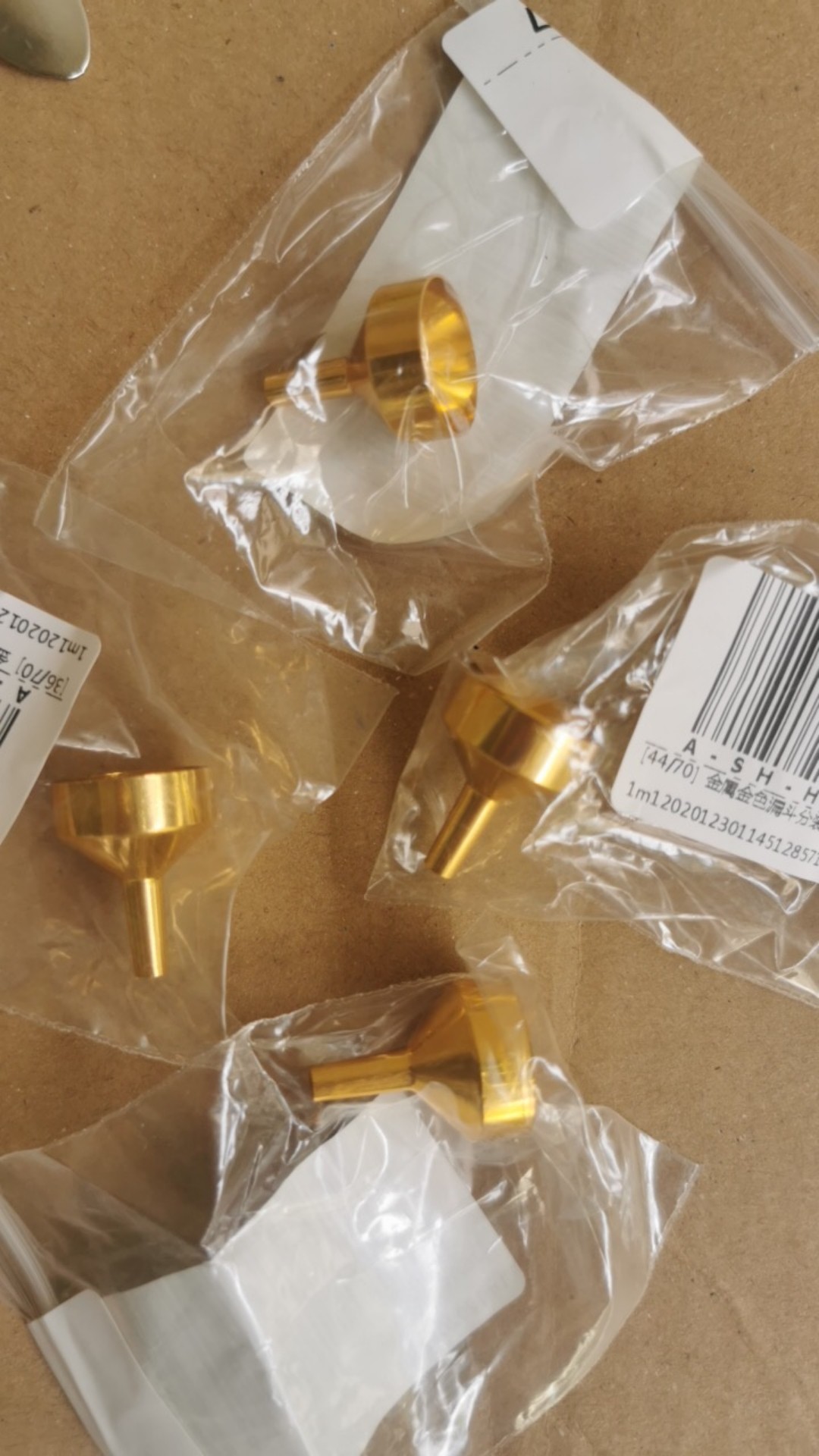 Emprichman Corong Mini Bahan Metal Untuk Transfer Parfum / Botol Minyak / Cairan