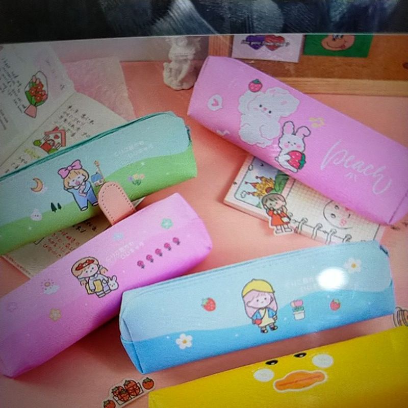 

kotak pensil motip kartun