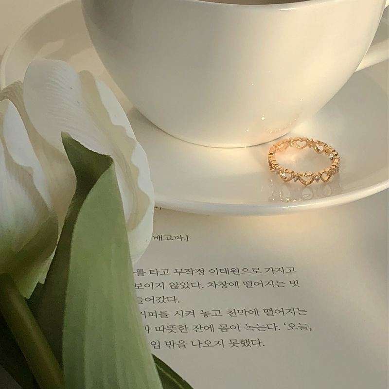 Cincin Jari Telunjuk Desain Hati Hollow Gaya Korea Untuk Wanita