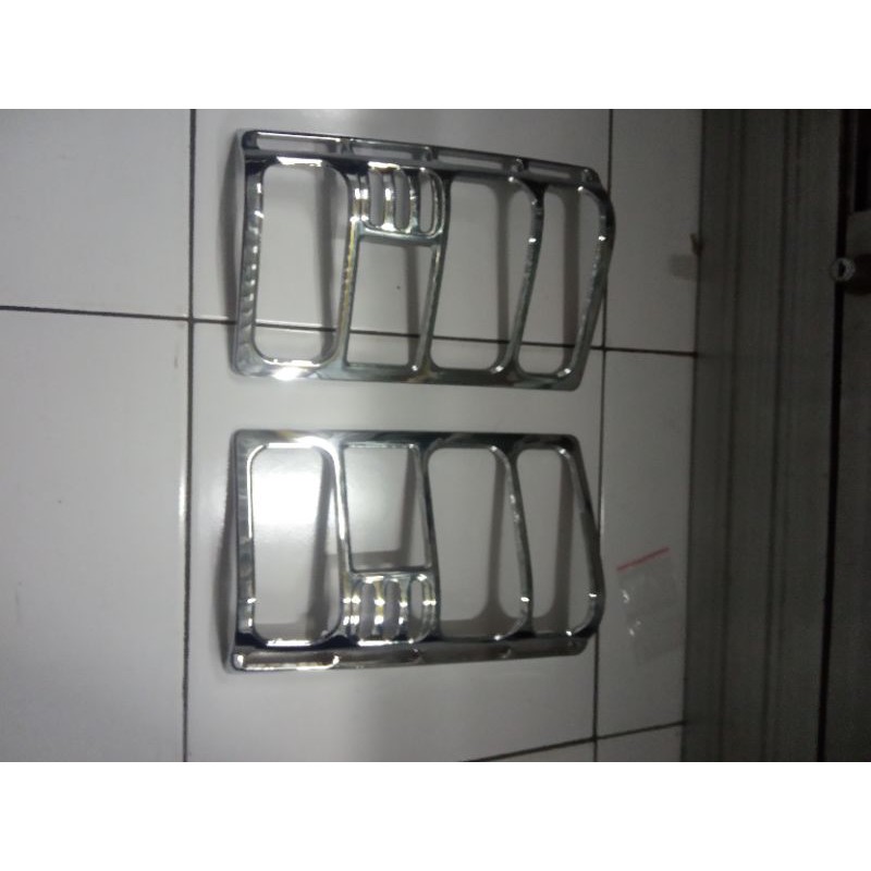 garnish lampu belakang list lampu panther kotak