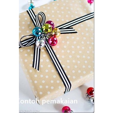 

❉ GPITA-214 : Pita Bis / Webbing Lebaran Hijau Emas 1cm ( +- 25 yard) ☏