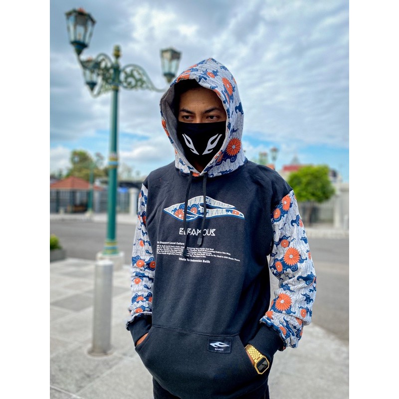 Elfamous Pullover Hoodie Batik 04