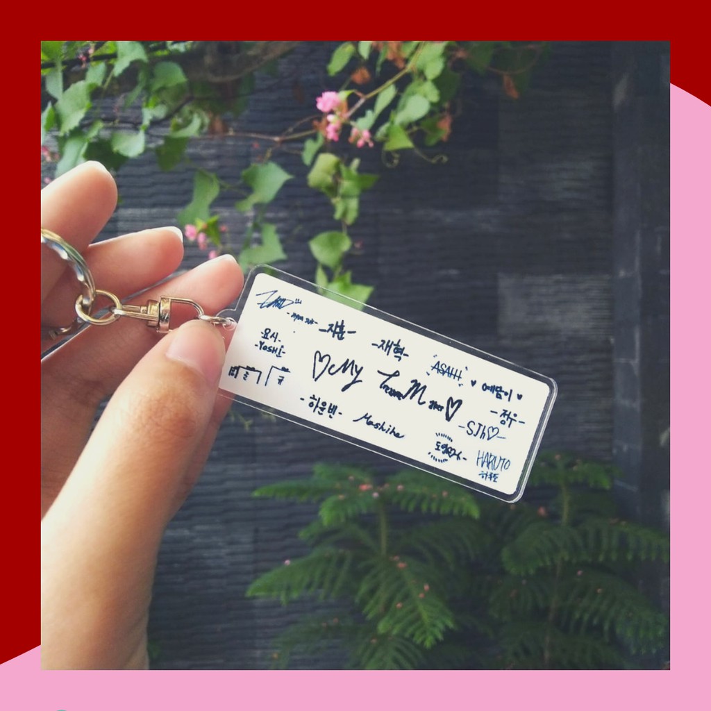 Gantungan Kunci (Keychain) Sign TREASURE 13