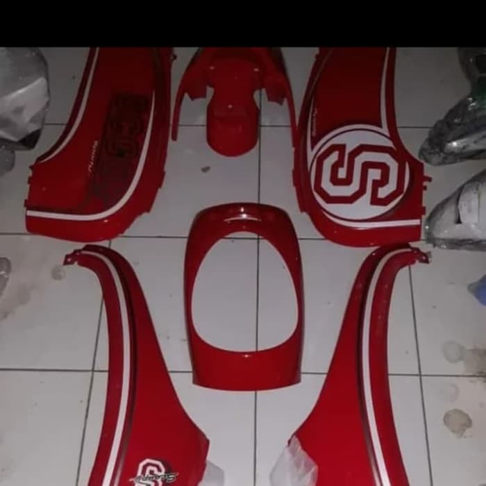 body halus Scoopy fi 2013-2016 merah + striping