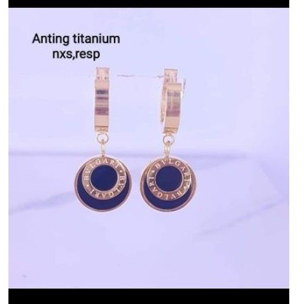 Bisa cod:Anting titanium lokal,tidak luntur,awet,tahan lama bisa dipake mandi