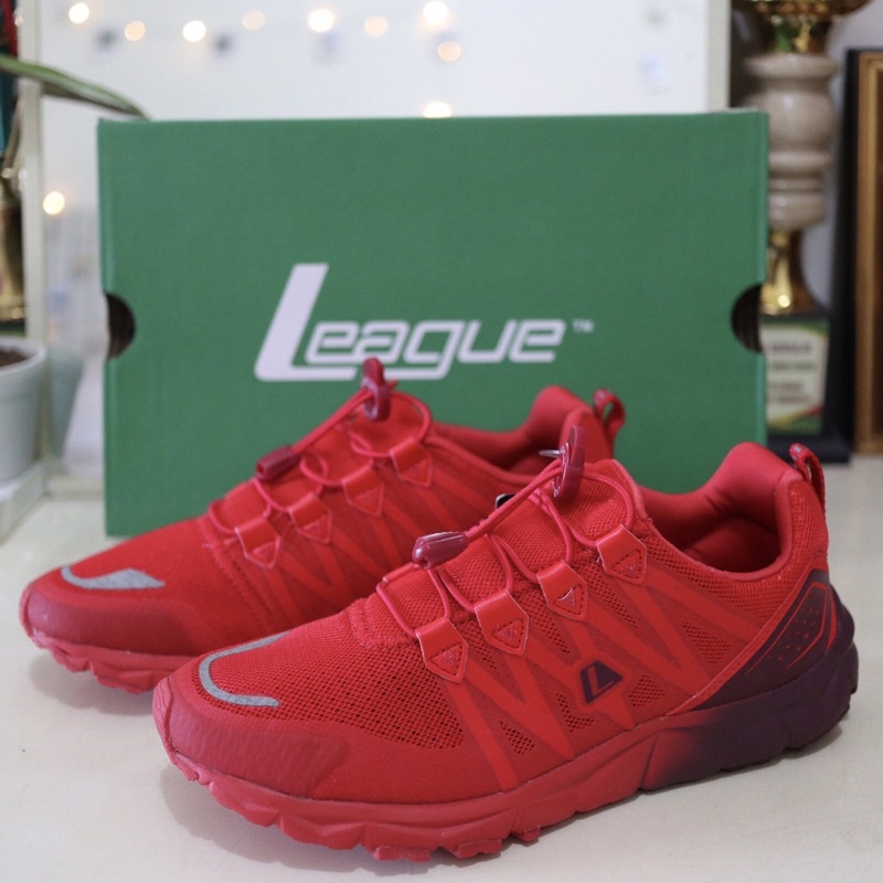 SEPATU VOLLY BASKET RUNNING LEAGUE KUMO 1.5M NEW ORI