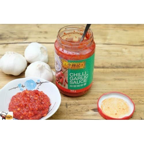 Lee Kum Kee Chili Garlic Sauce Saus Cabai Cabe dengan Bawang Putih