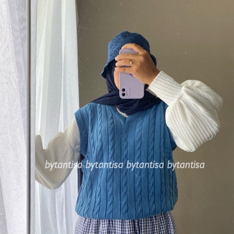 Vest Rajut Delmi | Rompi Rajut V Neck-Denim Vest