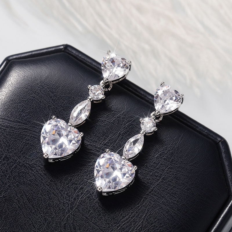 Anting Juntai Bentuk Hati Bahan Cubic Zirconia Warna Hijau Zaitun Untuk Wanita