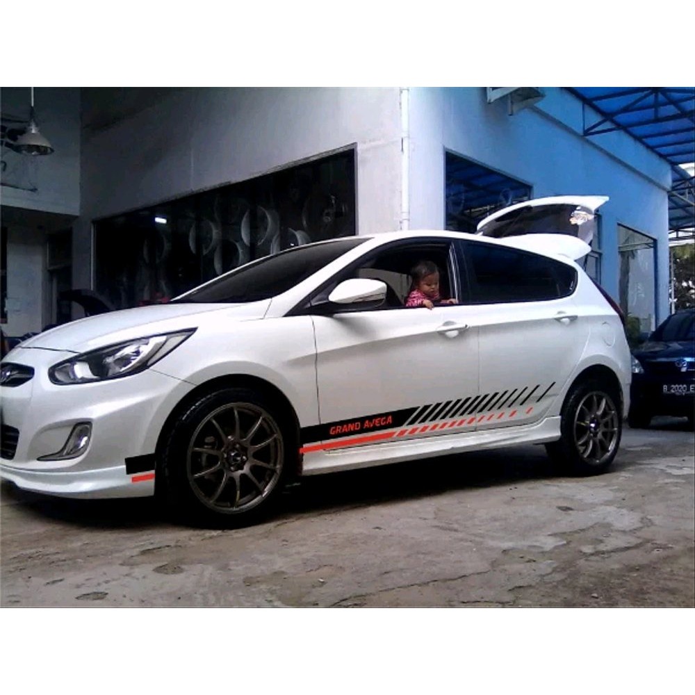 Stiker list mobil cutting stiker list untuk semua tipe mobil