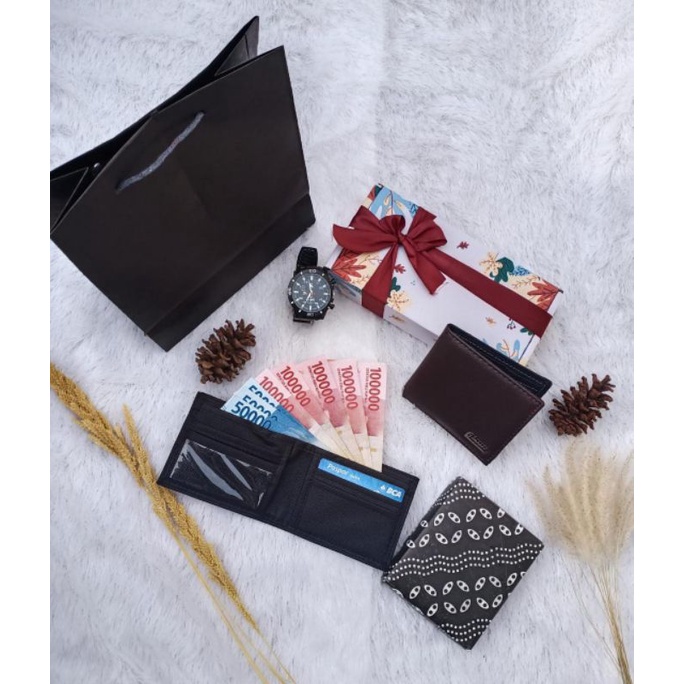 

Hampers Cowok/Kado Ulang Tahun Cowok/ Kado Anniversary/ Gift Ulang Tahun Cowok