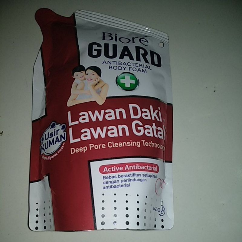 Sabun mandi cair Biore Guard Antibacterial
