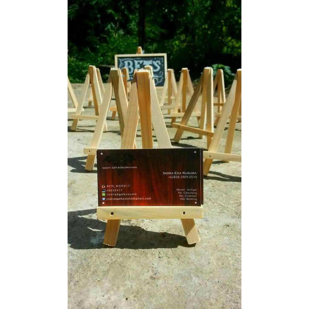 

mini easel kayu