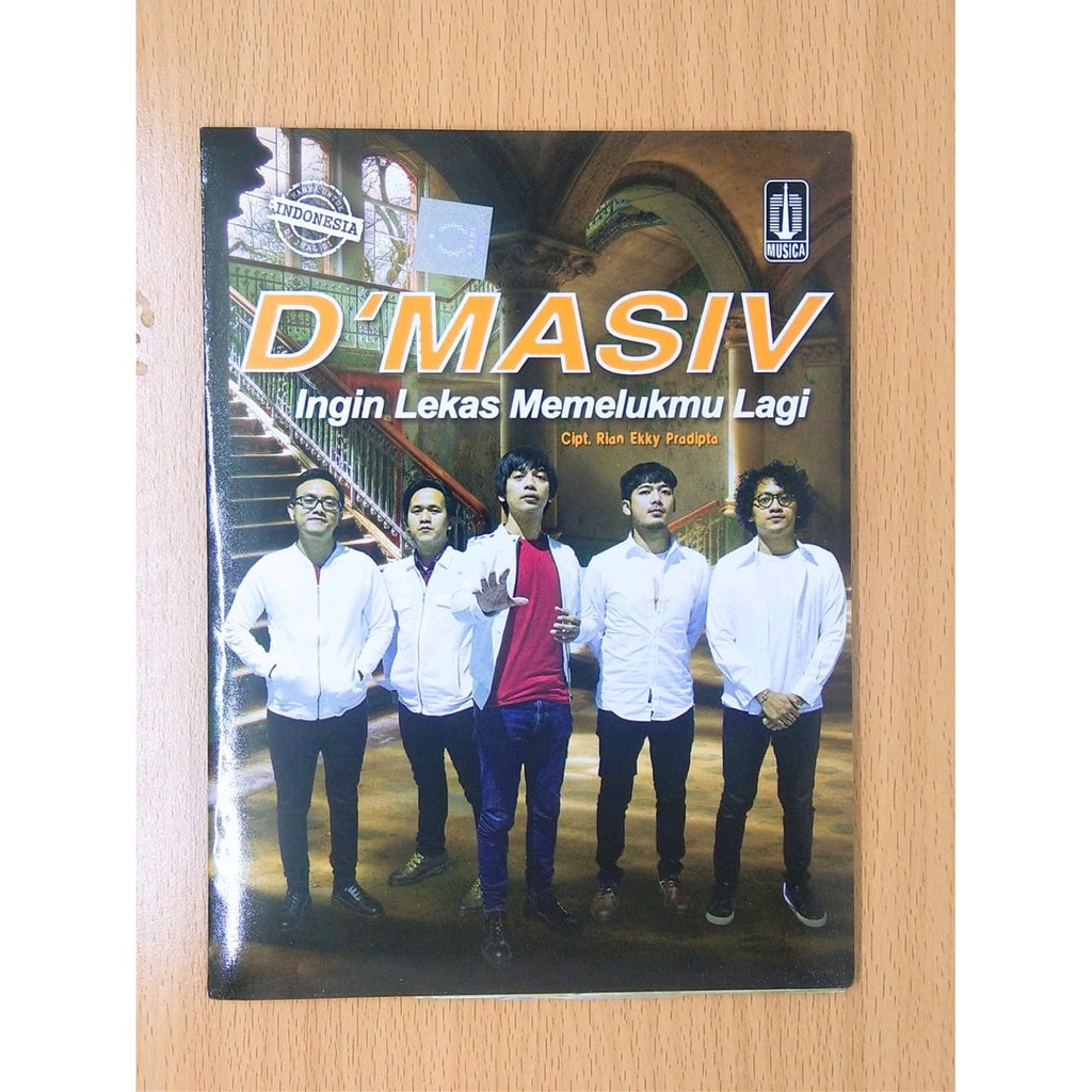 TERLARIS KASET VCD ORIGINAL LAGU BAND D MASIV BISA KARAOKE