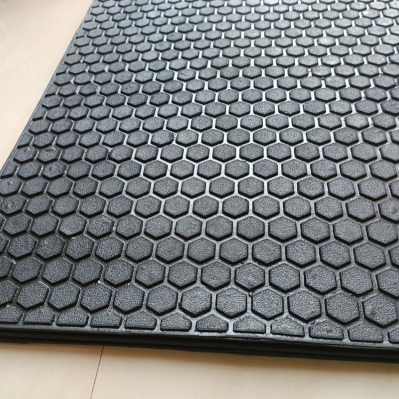 keset karet hitam hexagonal alas mobil keset karet murah Karpet Keset Kantor Rumah warna Hitam ukuran 44 x 63 cm heksagonal