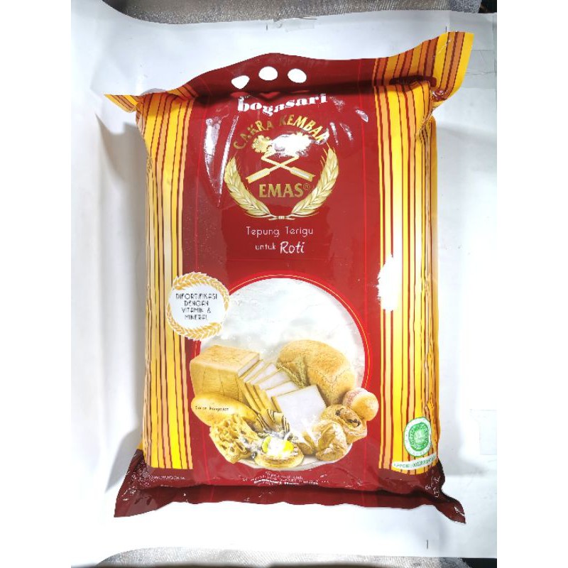 

Tepung terigu Cakra Kembar Emas Roti 5 kg