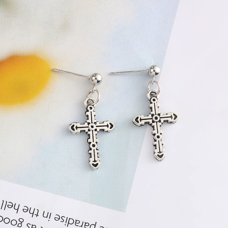 Anting 925 Silver Needle Bentuk Salib Gaya Korea Hip Hop Untuk Wanita