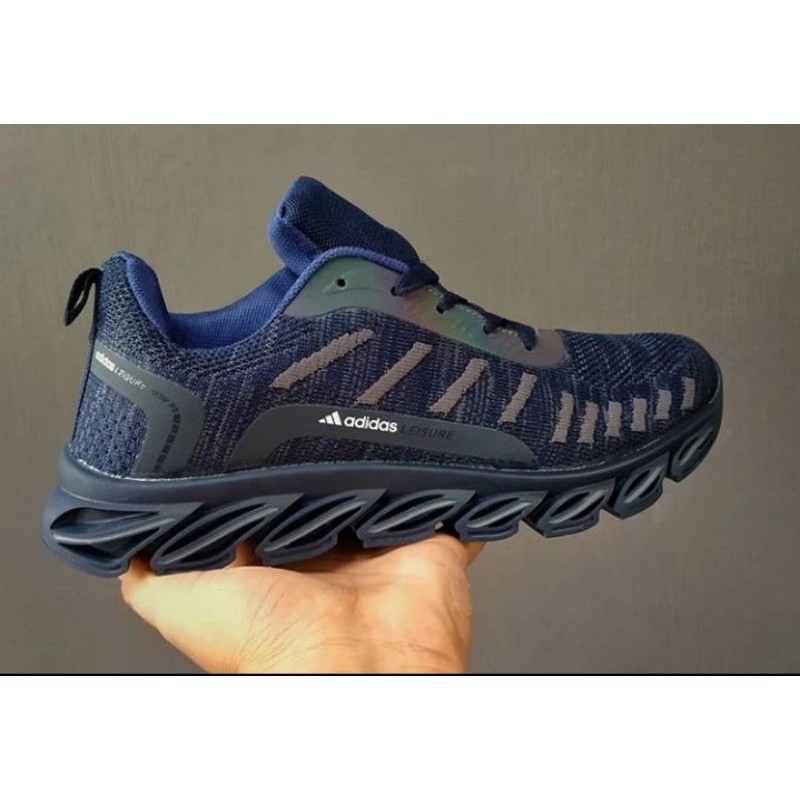 Sepatu Adidas Leisure