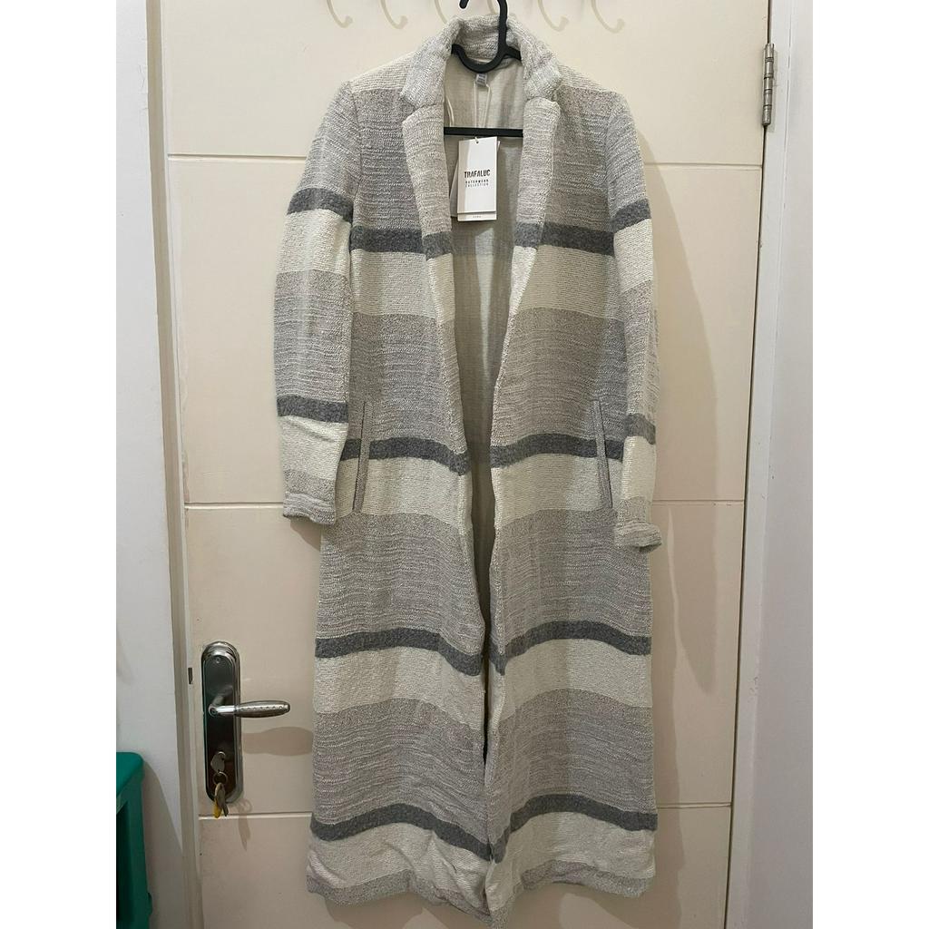 NEW ZARA WINTER COAT STRIPE GREY WHITE MUSIM DINGIN ABU PUTIH GARIS / MANTEL BULU TRAFALUC / OUTERWE